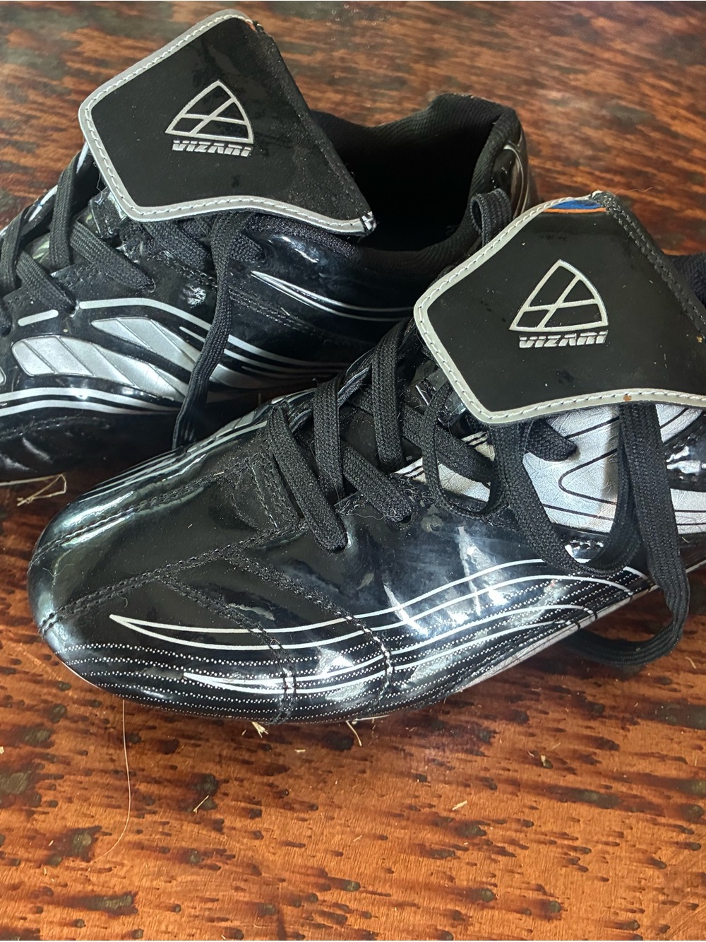 Kids' Black Soccer Cleats